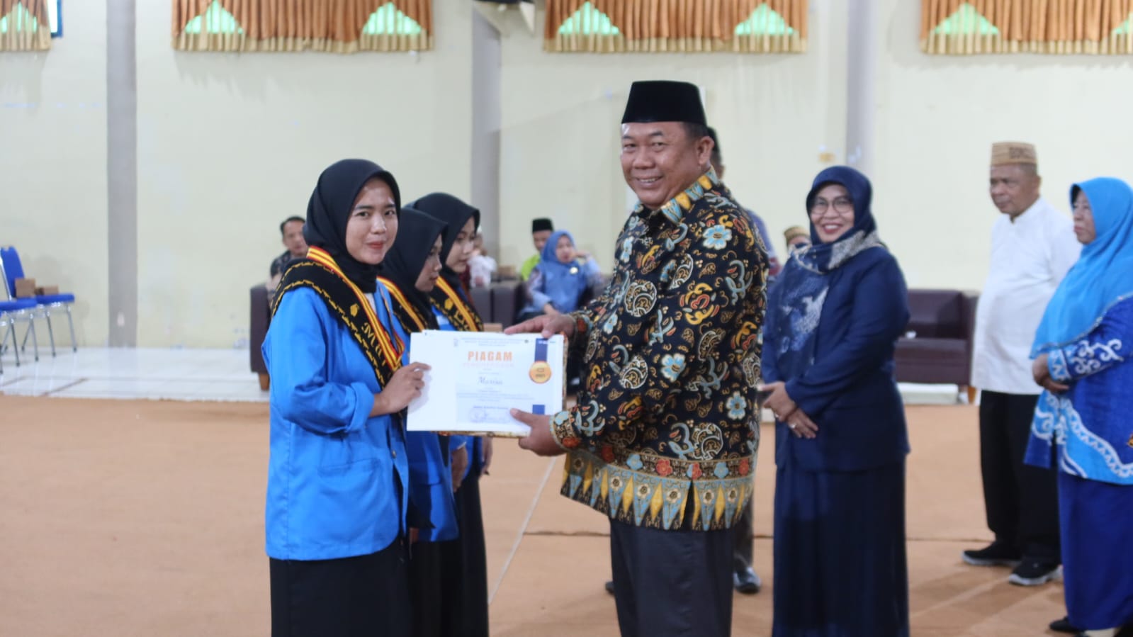 6ed34d5d-71a2-4ca2-9da6-48b35a961e4a